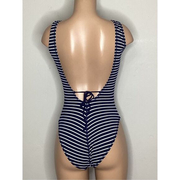 New. Robin Piccone plunge neck lace-up swimsuit. Size 4. Retails $179 - Picture 10 of 12